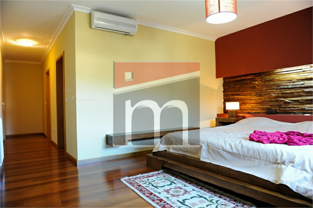 Moradia T3 para Venda em Santa Marinha e São Martinho Foto 21