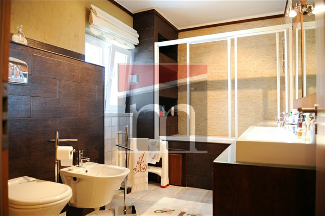 Moradia T3 para Venda em Santa Marinha e São Martinho Foto 23