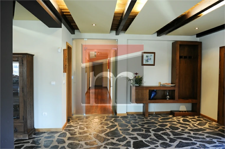 Moradia T3 para Venda em Santa Marinha e São Martinho Foto 13