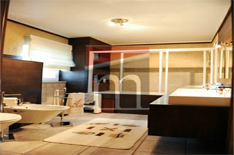 Moradia T3 para Venda em Santa Marinha e São Martinho Foto 24