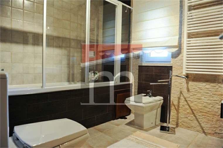 Moradia T3 para Venda em Santa Marinha e São Martinho Foto 27