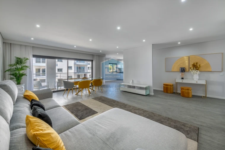 Apartamento T4 para Venda em Quelfes Foto 21