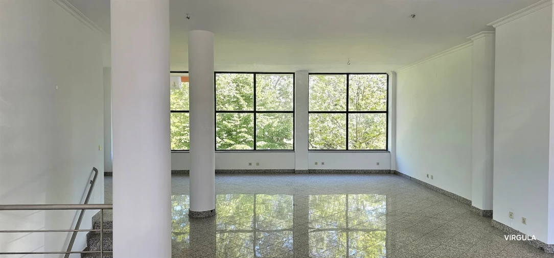 Loja para Venda em Guarda Foto 7