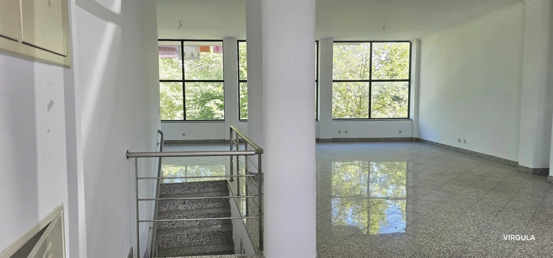 Loja para Venda em Guarda Foto 12