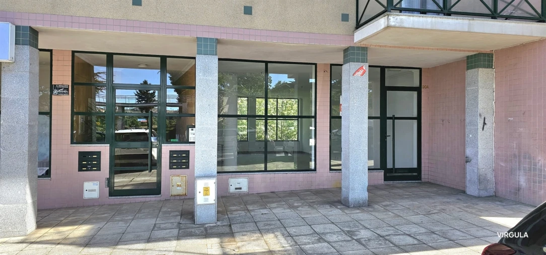 Loja para Venda em Guarda Foto 1