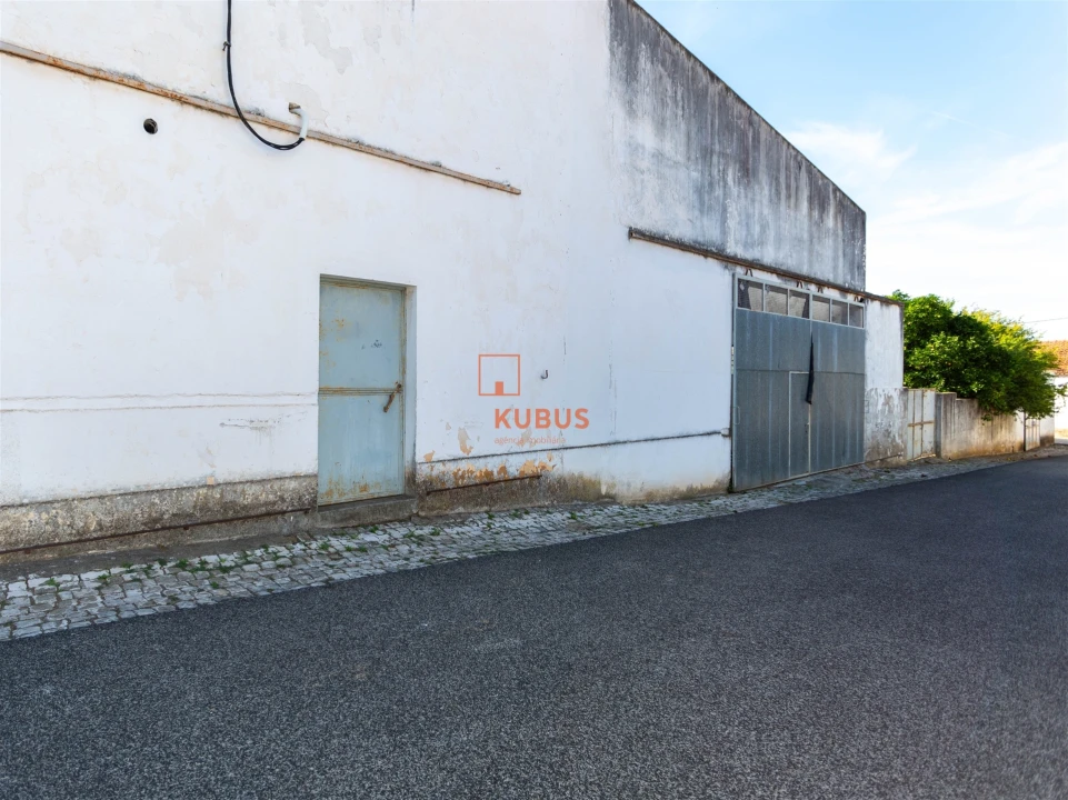 Armazém para Venda em Malhou, Louriceira e Espinheiro Foto 1