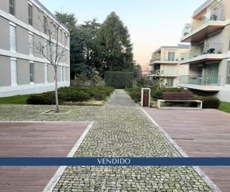 Apartamento T4 para Venda em Lordelo do Ouro e Massarelos