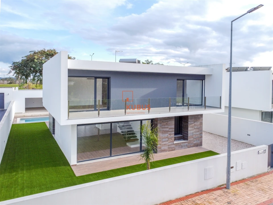 Moradia T5 para Venda em Nossa Sra de Fatima Foto 35