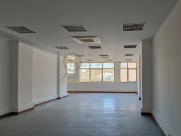 Loja para Arrendamento em Belém