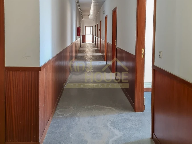 Loja para Arrendamento em Belém Foto 11