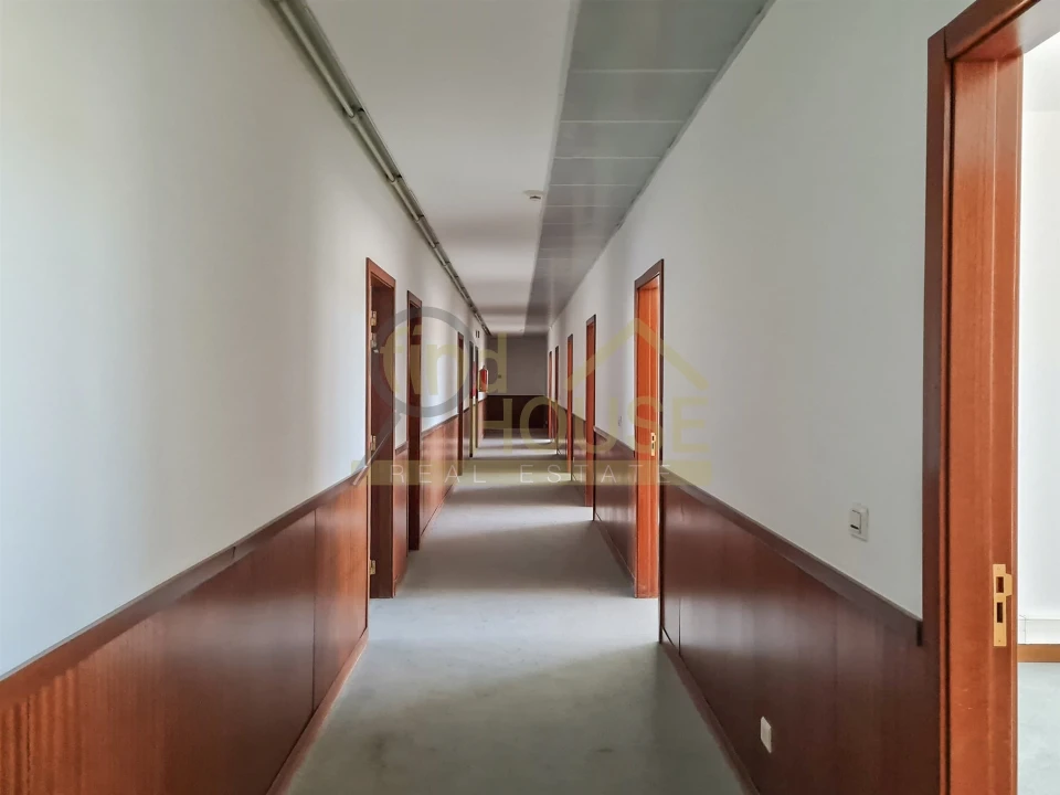 Loja para Arrendamento em Belém Foto 5