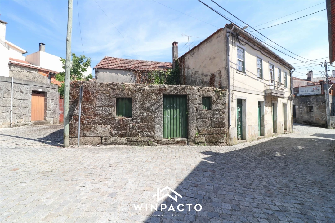 Moradia T3 para Venda em Vilar Seco Foto 1