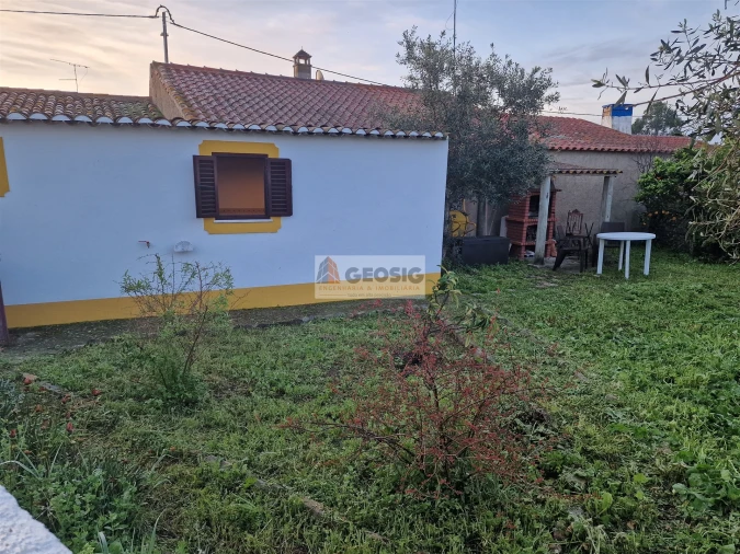 Moradia T1 para Venda em Santa Barbara de Padrões Foto 14