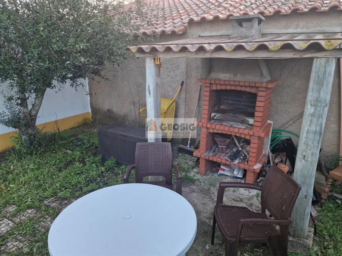 Moradia T1 para Venda em Santa Barbara de Padrões Foto 15