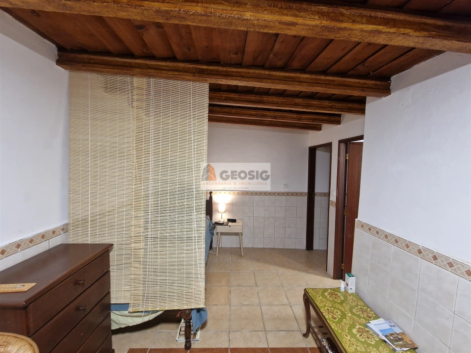 Moradia T1 para Venda em Santa Barbara de Padrões Foto 4