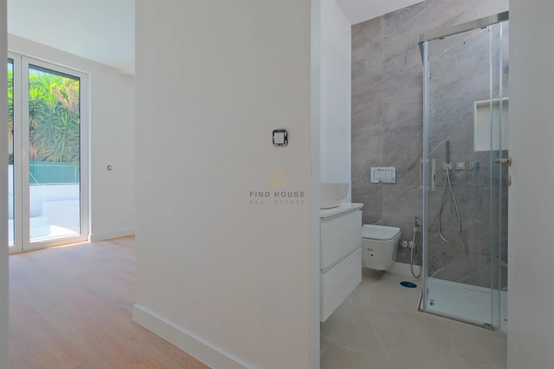 Moradia T3 para Venda em Alcabideche Foto 20