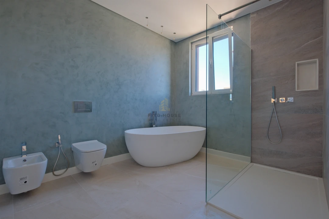 Moradia T3 para Venda em Alcabideche Foto 16