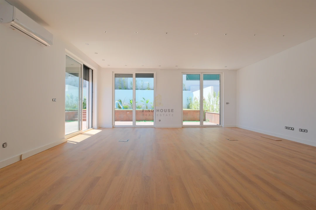 Moradia T3 para Venda em Alcabideche Foto 1