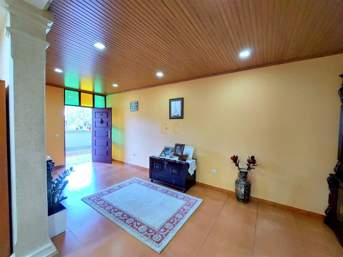 Prédio para Venda em Carriço Foto 6