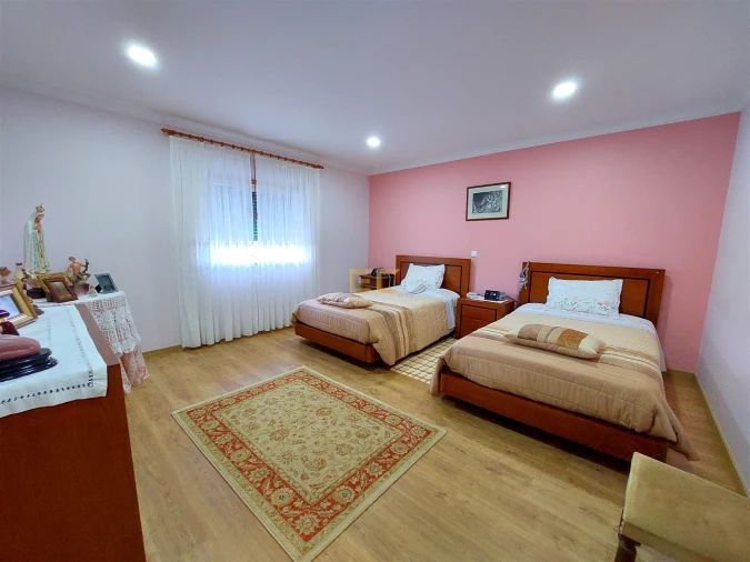 Prédio para Venda em Carriço Foto 15