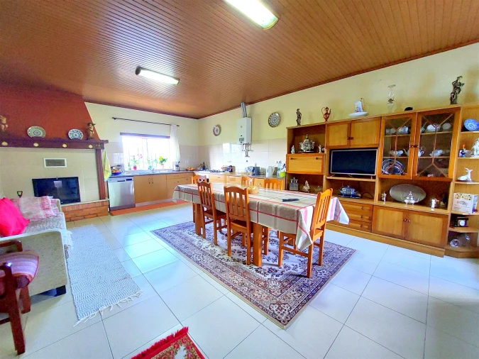 Prédio para Venda em Carriço Foto 10