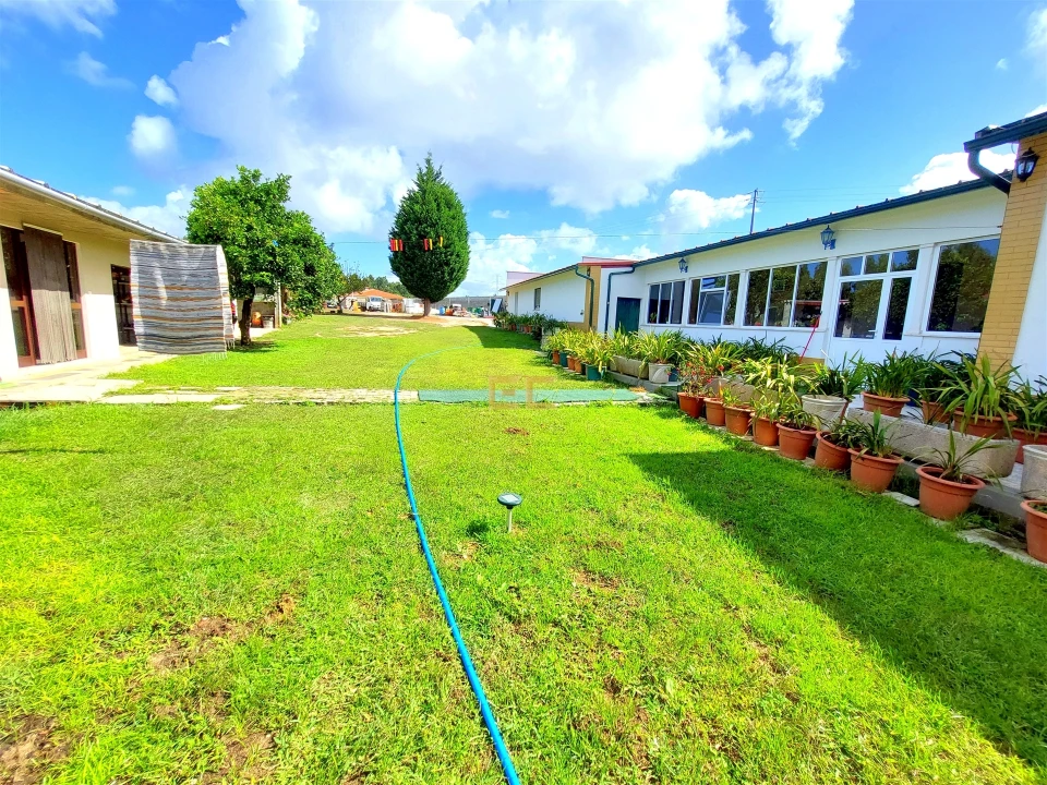 Prédio para Venda em Carriço Foto 27