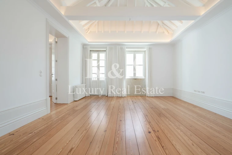 Moradia T5 para Venda em Aldoar, Foz do Douro e Nevogilde Foto 3