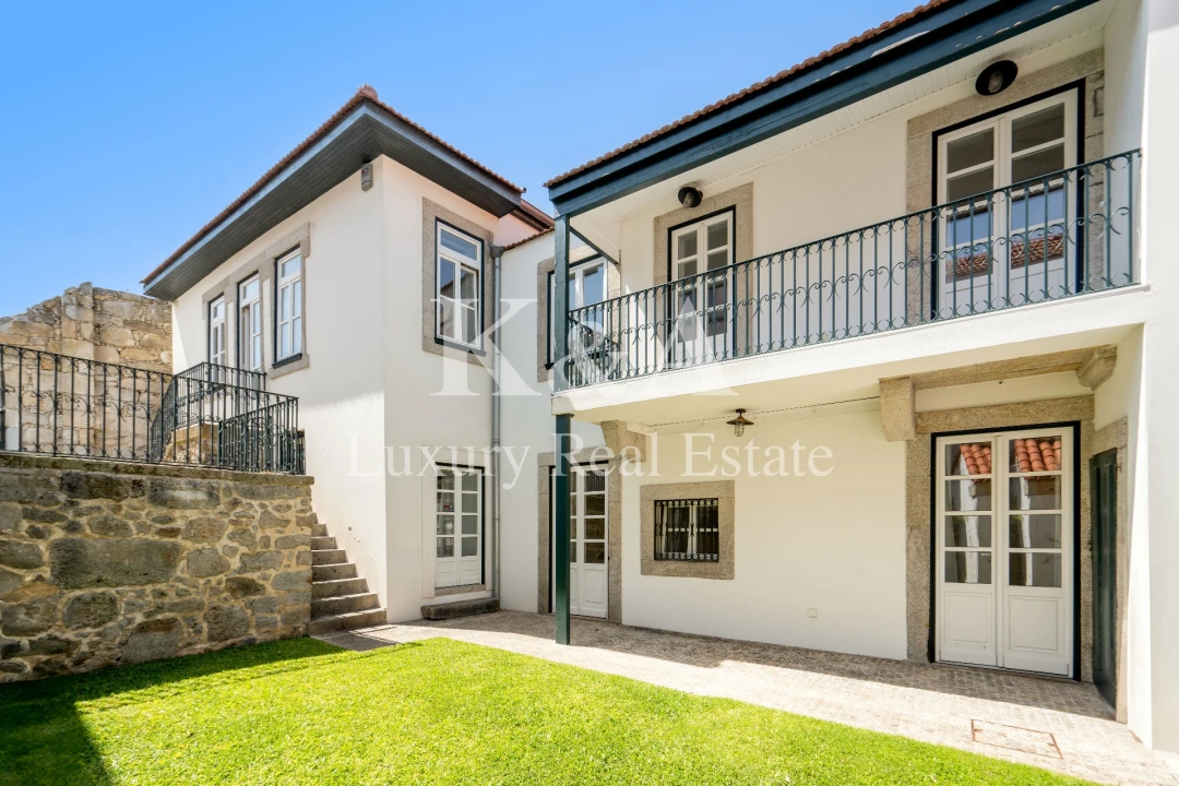 Moradia T5 para Venda em Aldoar, Foz do Douro e Nevogilde Foto 1