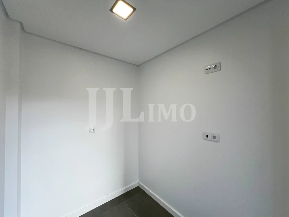 Apartamento T3 para Venda em Carcavelos e Parede Foto 12