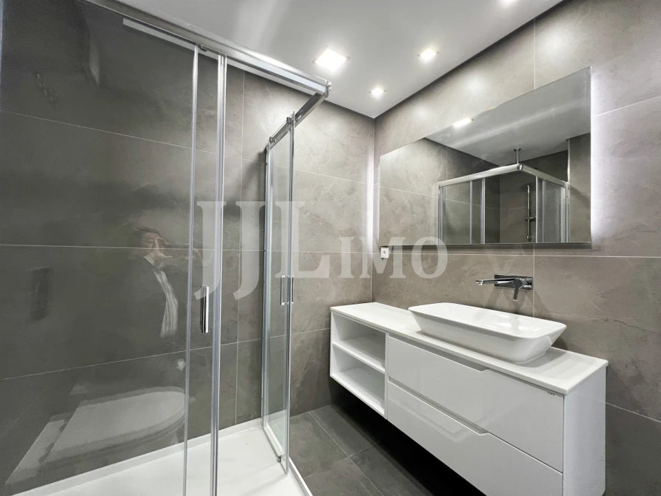 Apartamento T3 para Venda em Carcavelos e Parede Foto 28