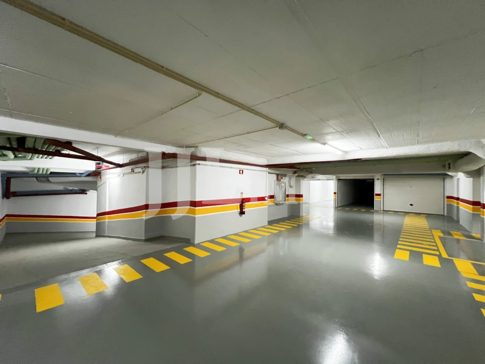 Apartamento T3 para Venda em Carcavelos e Parede Foto 44