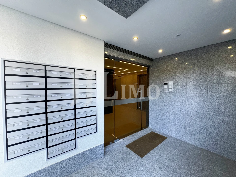 Apartamento T3 para Venda em Carcavelos e Parede Foto 3