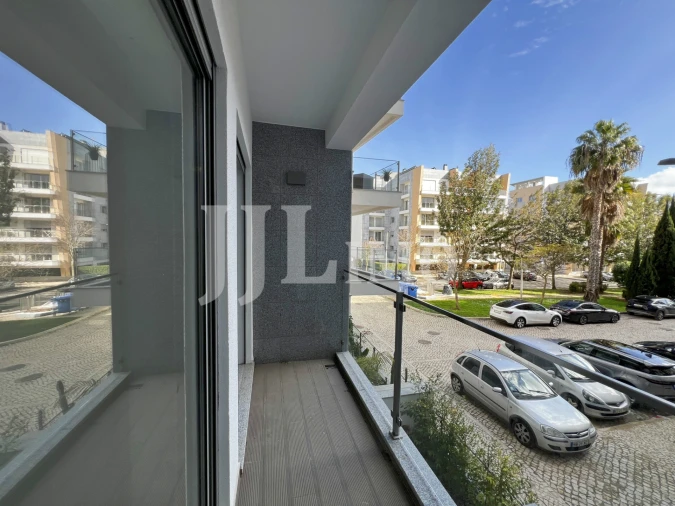 Apartamento T3 para Venda em Carcavelos e Parede Foto 13