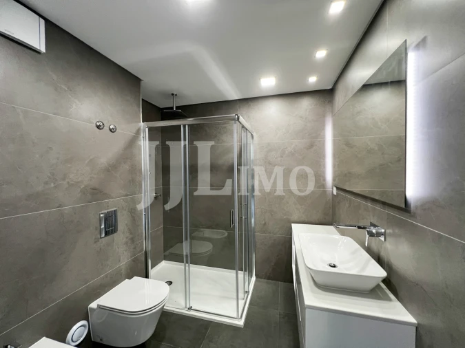 Apartamento T3 para Venda em Carcavelos e Parede Foto 26