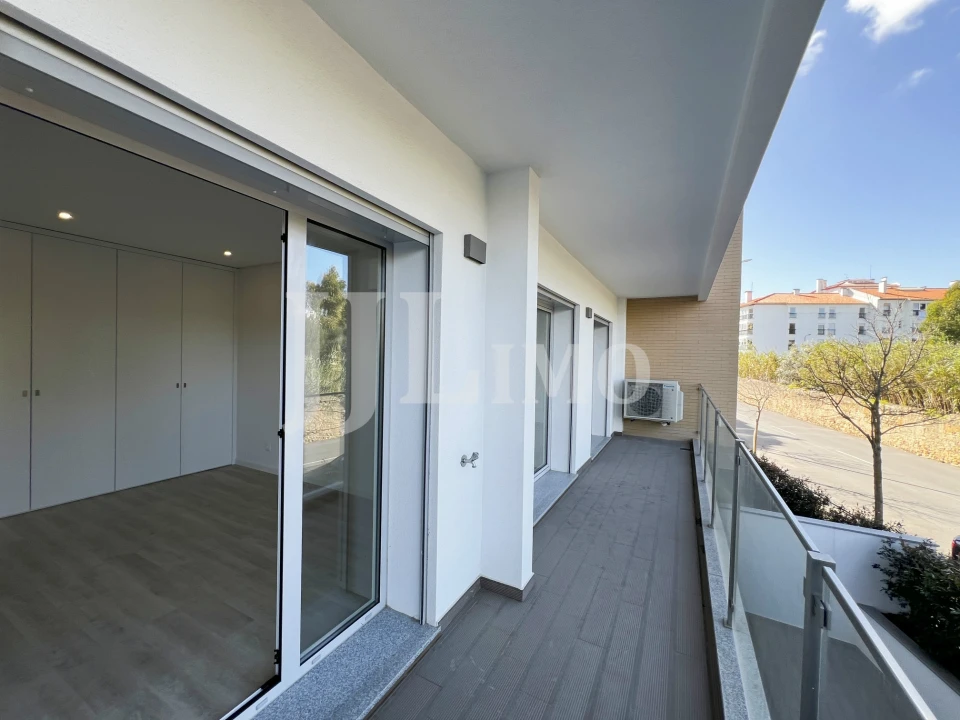 Apartamento T3 para Venda em Carcavelos e Parede Foto 29