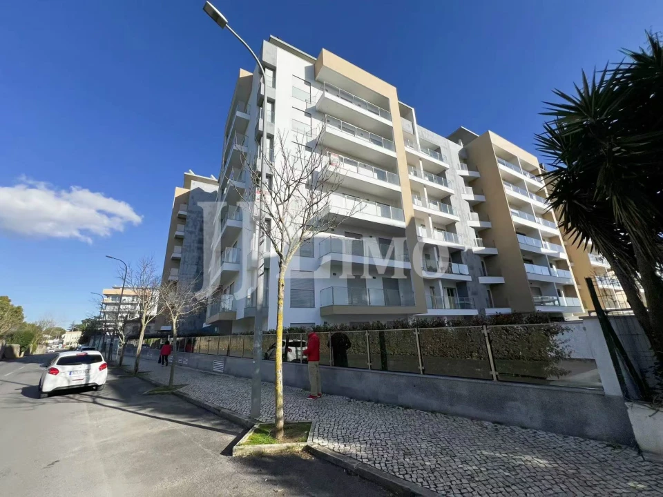 Apartamento T3 para Venda em Carcavelos e Parede Foto 2
