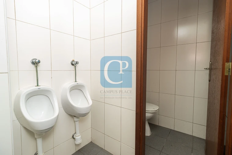 Loja para Venda em Mafamude e Vilar do Paraíso Foto 15