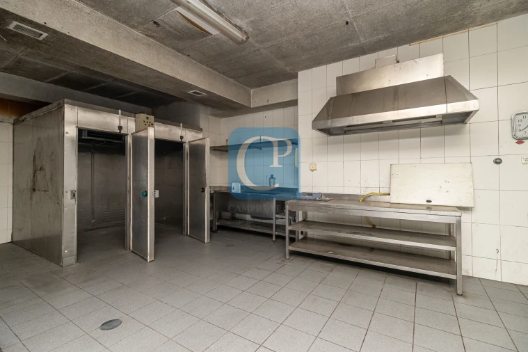 Loja para Venda em Mafamude e Vilar do Paraíso Foto 10