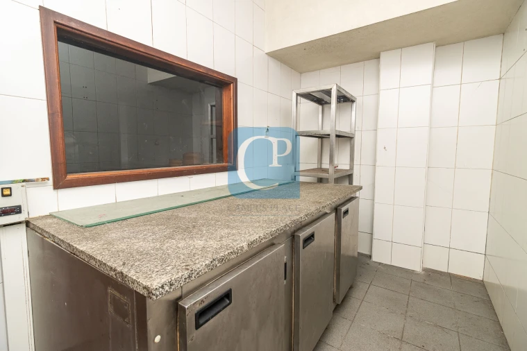 Loja para Venda em Mafamude e Vilar do Paraíso Foto 16