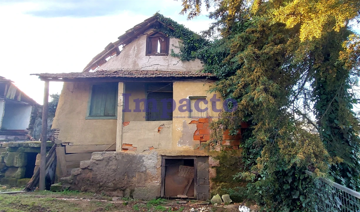 Moradia T0 para Venda em Silgueiros Foto 1