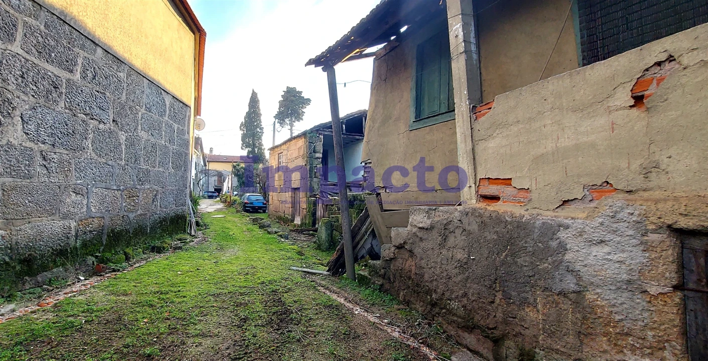Moradia T0 para Venda em Silgueiros Foto 2