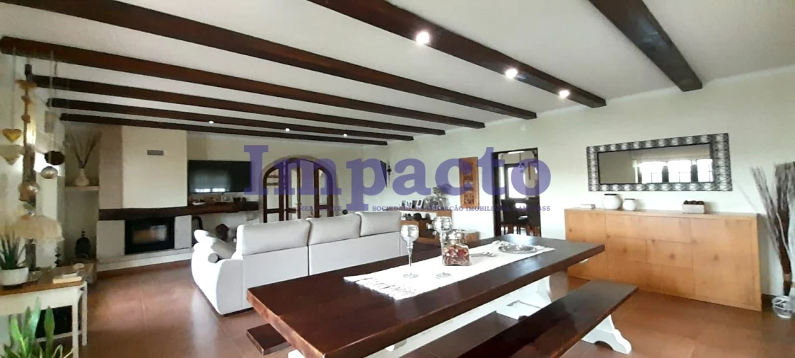 Moradia T3 para Venda em Milheiros de Poiares Foto 7