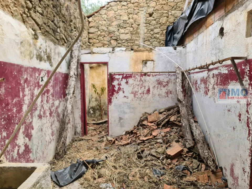 Armazém para Venda em Escalos de Cima e Lousa Foto 12