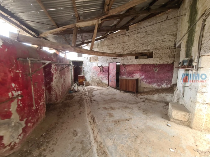 Armazém para Venda em Escalos de Cima e Lousa Foto 3