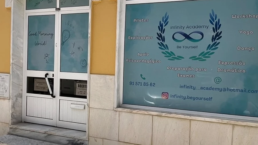 Loja para Arrendamento em Agualva e Mira-Sintra