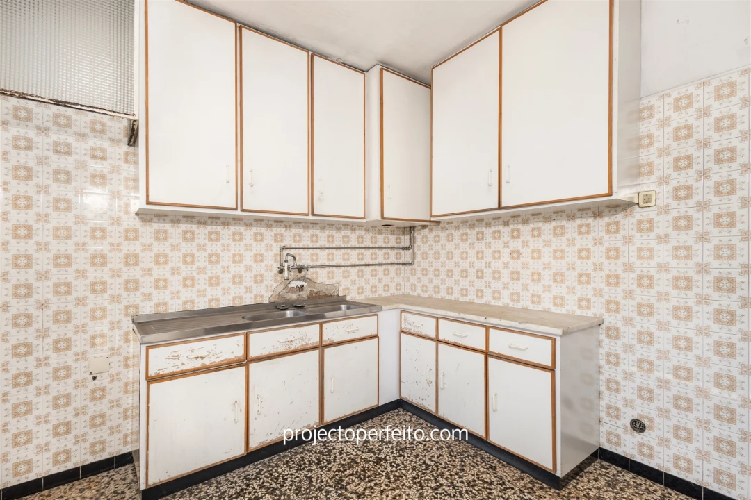 Prédio para Venda em Espinho Foto 7