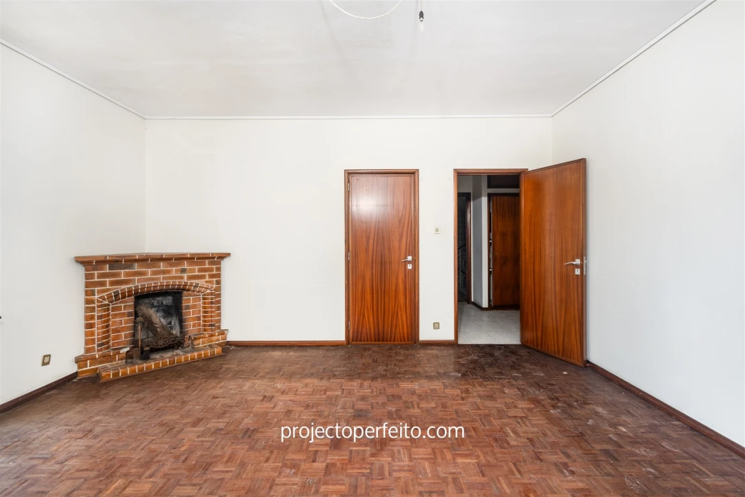 Prédio para Venda em Espinho Foto 4