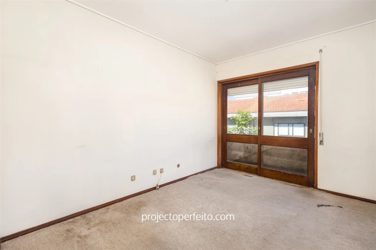 Prédio para Venda em Espinho Foto 12