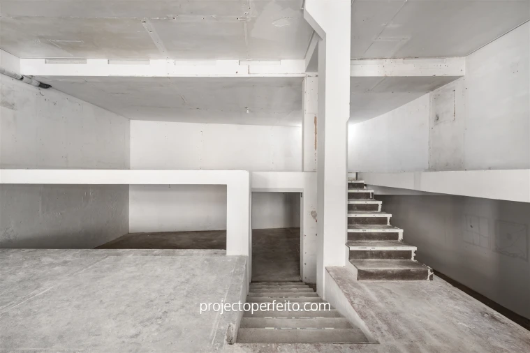 Prédio para Venda em Espinho Foto 17