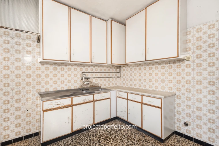 Prédio para Venda em Espinho Foto 7